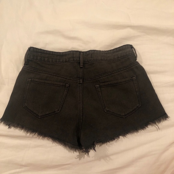 Bullhead high rise jean shorts 3 - Picture 2 of 4